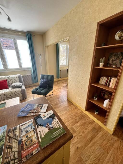 Appartement Proche De L'Hyper-Centre Avec Garage Caen Zewnętrze zdjęcie